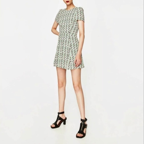 Zara Dresses & Skirts - Zara mini toucan bird print dress short sleeve